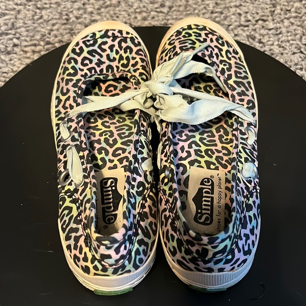 Simple Shoes Size 8.5